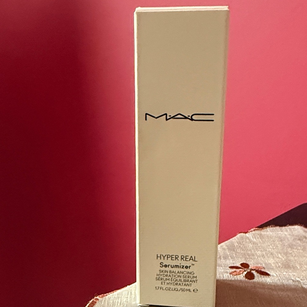 MAC Cosmetics Hyper Real Serumizer in Cream Packaging